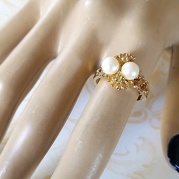 Vintage 18k Gold Dipped Faux Pearl Cocktail Ring SZ 8 - Picture 10 of 12